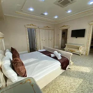 أوبرا فندق باكو